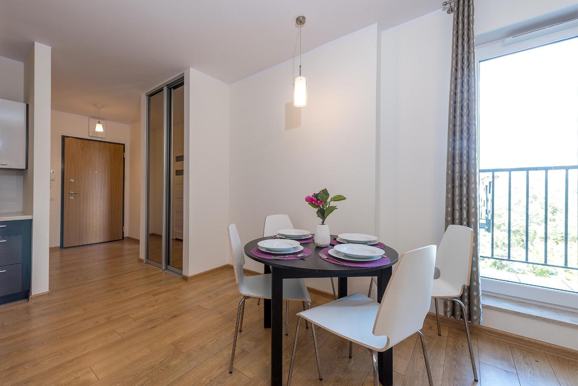 P&O Apartments Wola Tarasy Warsaw Exterior photo